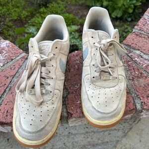 Nike Air Force 1